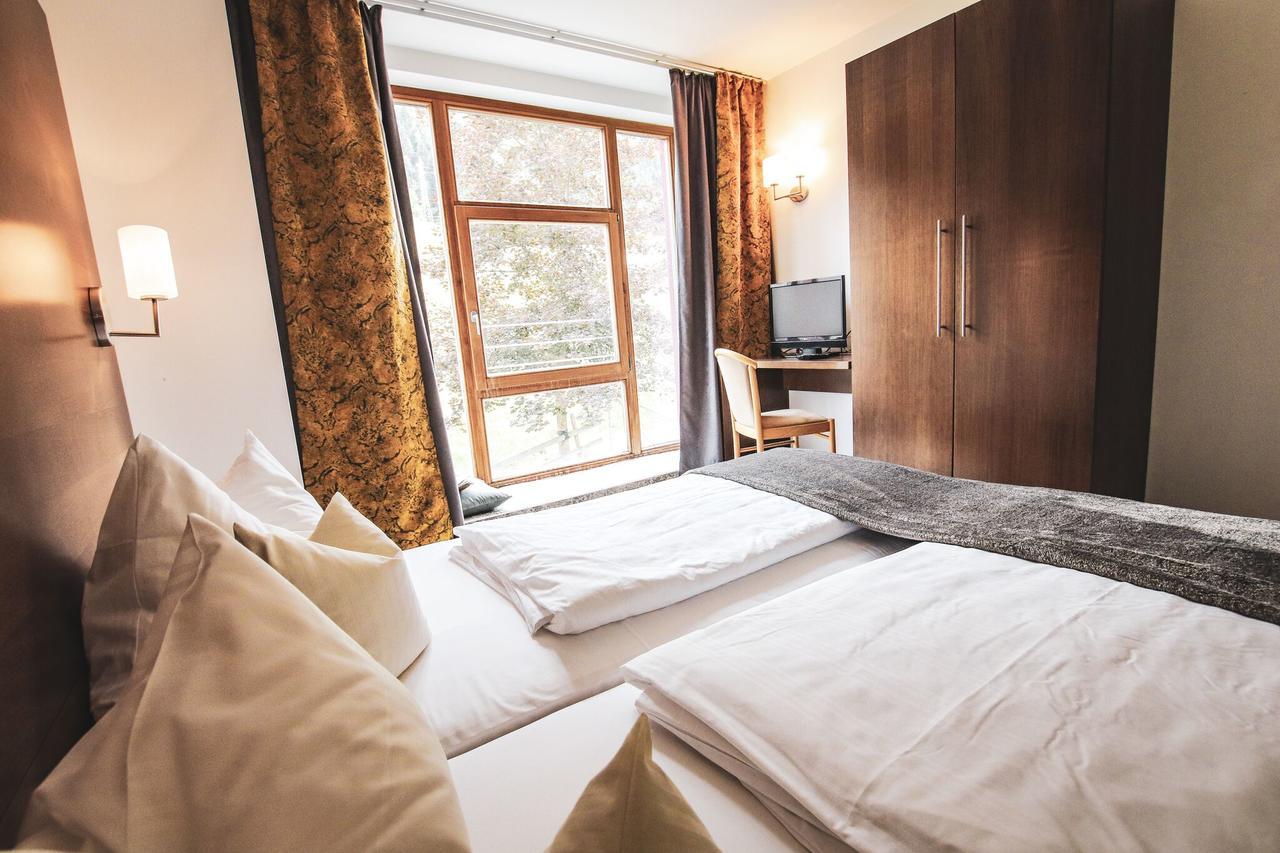 Active By Leitner'S Hotel Kaprun Bagian luar foto