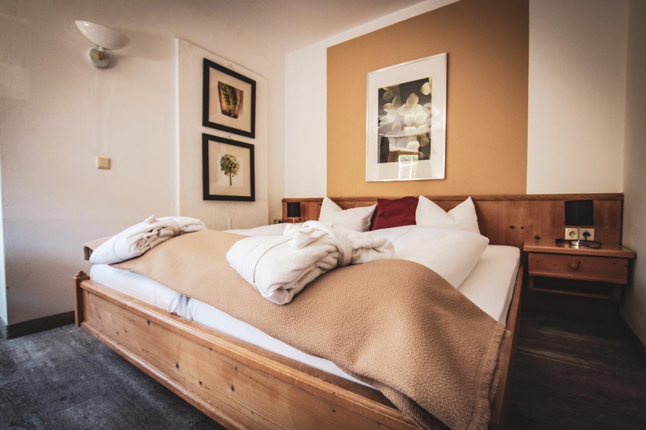 Active By Leitner'S Hotel Kaprun Bagian luar foto
